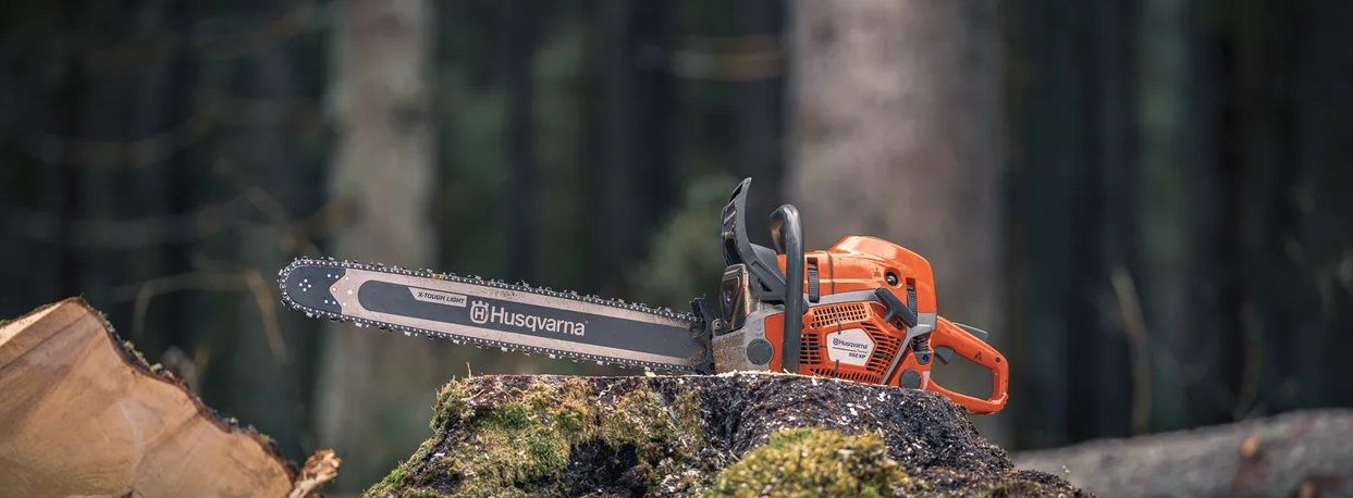 Акумуляторна техніка Husqvarna для дачі: переваги влітку